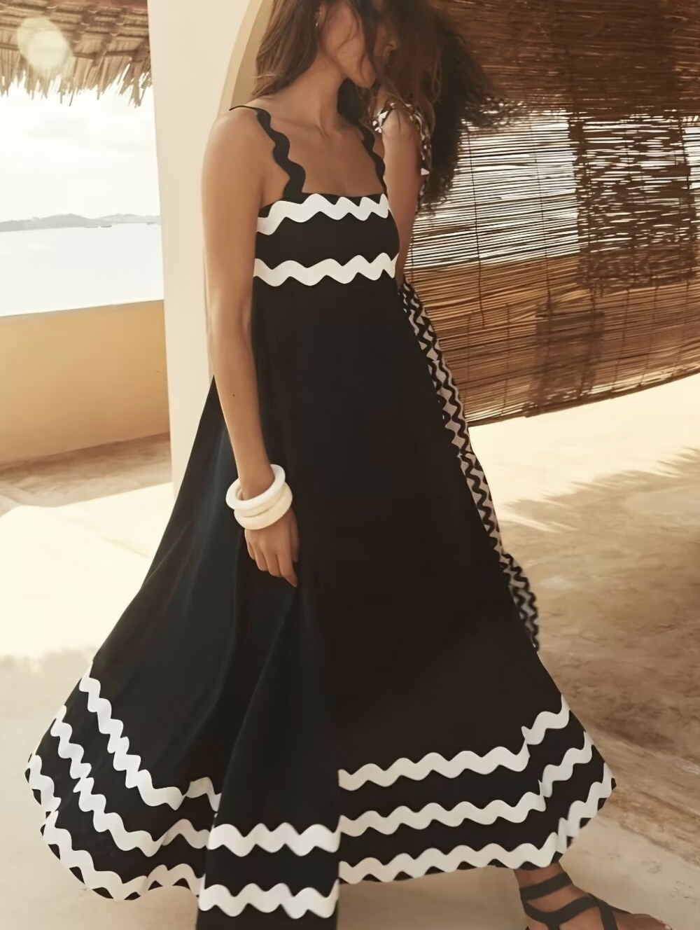 Long Dress with a Square Neckline And Wide Straps